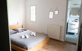 Spacieux T3 * Centre Ville * Sans Vis A Vis
